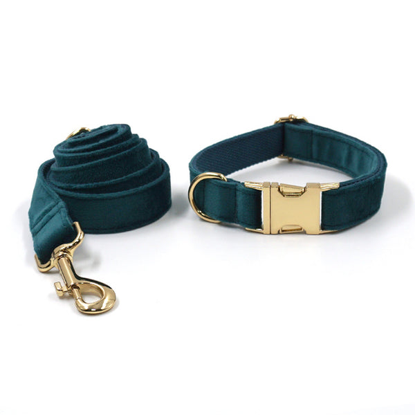 Load image into Gallery viewer, Luxury Velvet Crush Emerald - Leash, Poop Bag Holder & Personalised Collar